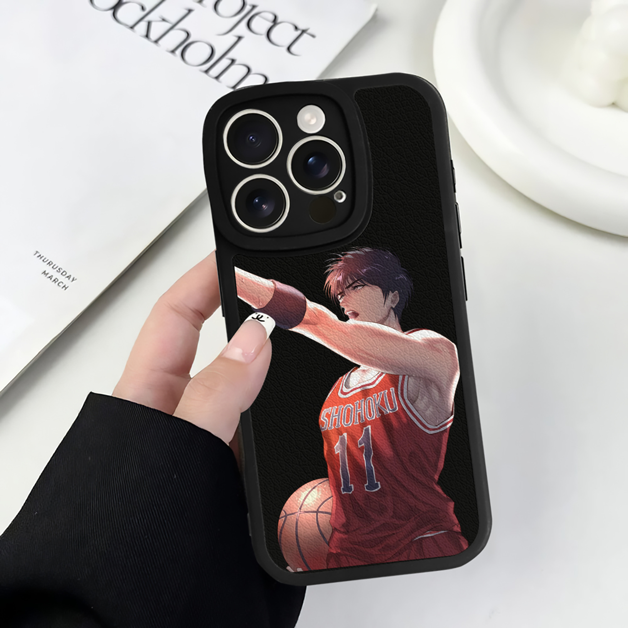 （画像用） SLAM DUNK／スラムダンク 【iPhone 16シリーズ対応】シリコンスマホケース（レザー調） 材質：シリコン